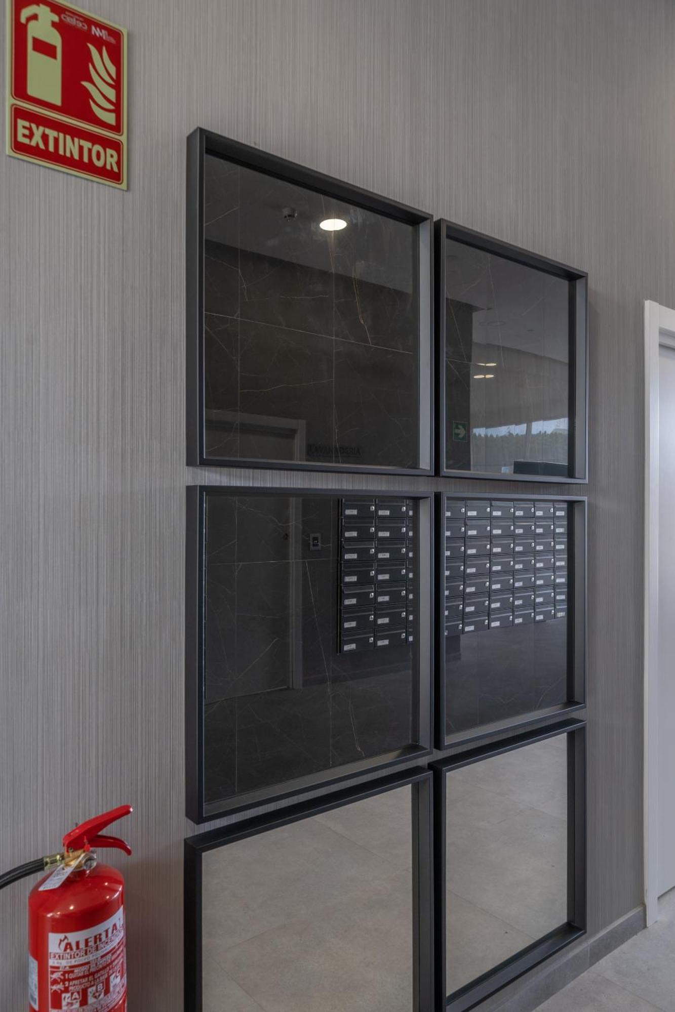 Ferienwohnung Xpce Urban 4 Malaga Skyline - Free Parking Exterior foto